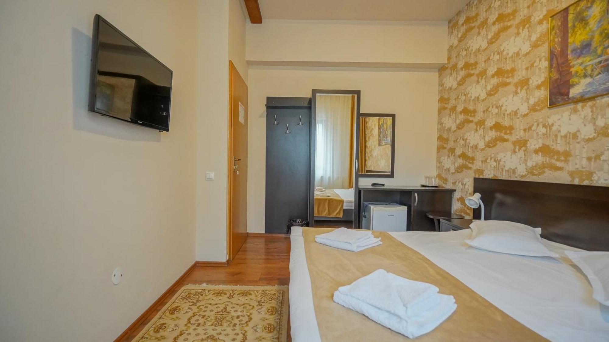 Pension Bavaria Brasov Bagian luar foto